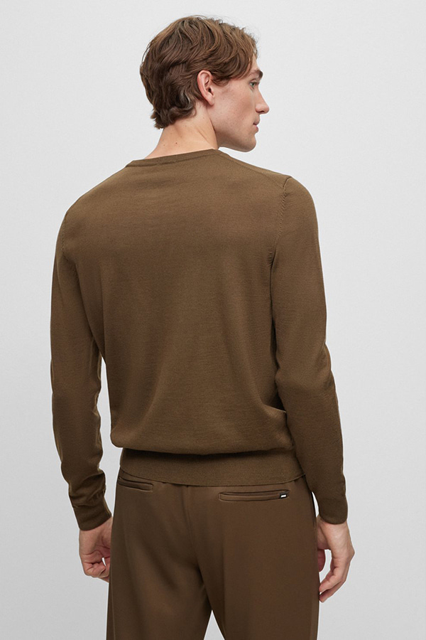 ΠΛΕΚΤΗ ΜΠΛΟΥΖΑ BOSS - 361 ΠΡΑΣΙΝΟ